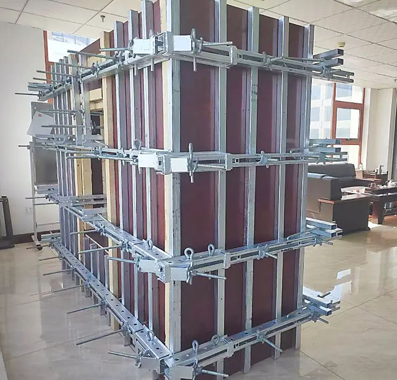 剪力墙 钢背楞模板支撑 C型4.2Kg 轻便耐用 批发销售.jpg